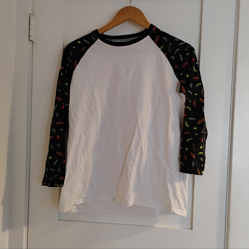 Disney Cakeworthy Toy Story 3/4 Raglan Tee with Toy Story Symbols On Arms Size M